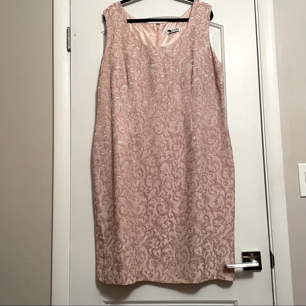 Vintage ESSENCE by MAIL Woman Plus Dress Size 20